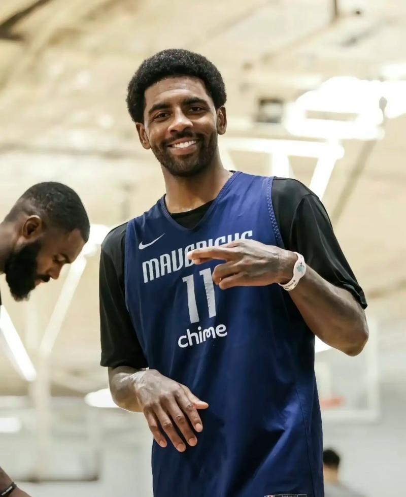 五粮液FIFA2026世界杯官方联名产品全球首发 携手世界杯开启“美酒+体育”跨界叙事新篇（五粮液FIFA 2026世界杯官方联名新品全球发布 与世界杯共启“美酒+体育”跨界新篇章）