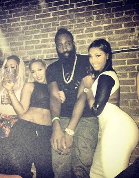 伦敦奥运马术冠军与爱马同日安乐死：二十载相伴书写辉煌传奇（伦敦奥运马术冠军与爱驹同日安乐死：二十年相伴铸就荣光）