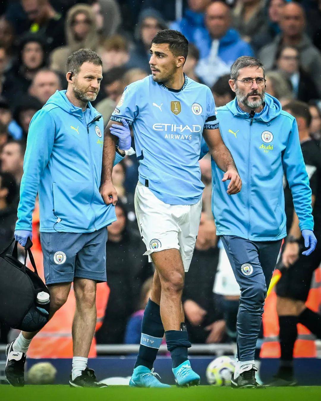 姆巴佩双响＋助力皇马重回胜轨＋15轮16球＋进球数多于西甲10队！（姆巴佩梅开二度送助攻助皇马止颓：15轮16球，进球数已超西甲10队）