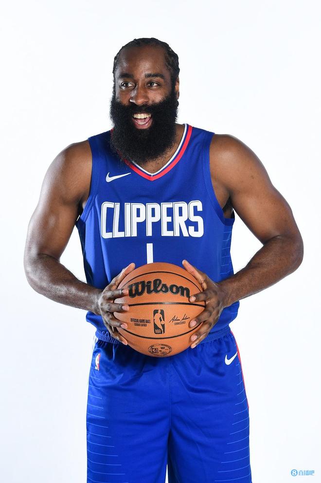 特朗普：球票销量破纪录可真是太棒了；我们有一线希望夺冠（特朗普：球票销量创纪录，令人振奋；我们仍有夺冠一线希望）