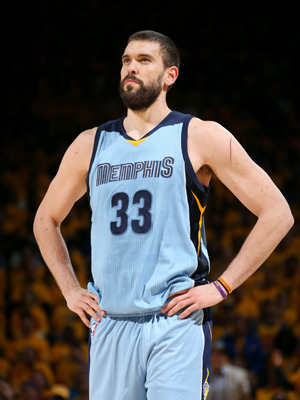 沙拉维：17年前加帅让我完成意甲首秀，他能激发你的最佳状态（沙拉维：17年前加斯佩里尼给了我意甲首秀机会，他总能激发球员的最佳状态）