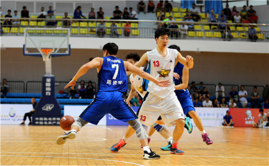 三方交易？八村塁等离队，两届FMVP辅佐东契奇？湖人这交易不错（三方交易案？八村塁等成筹码，两届FMVP助东契奇冲冠？湖人这买卖划算）