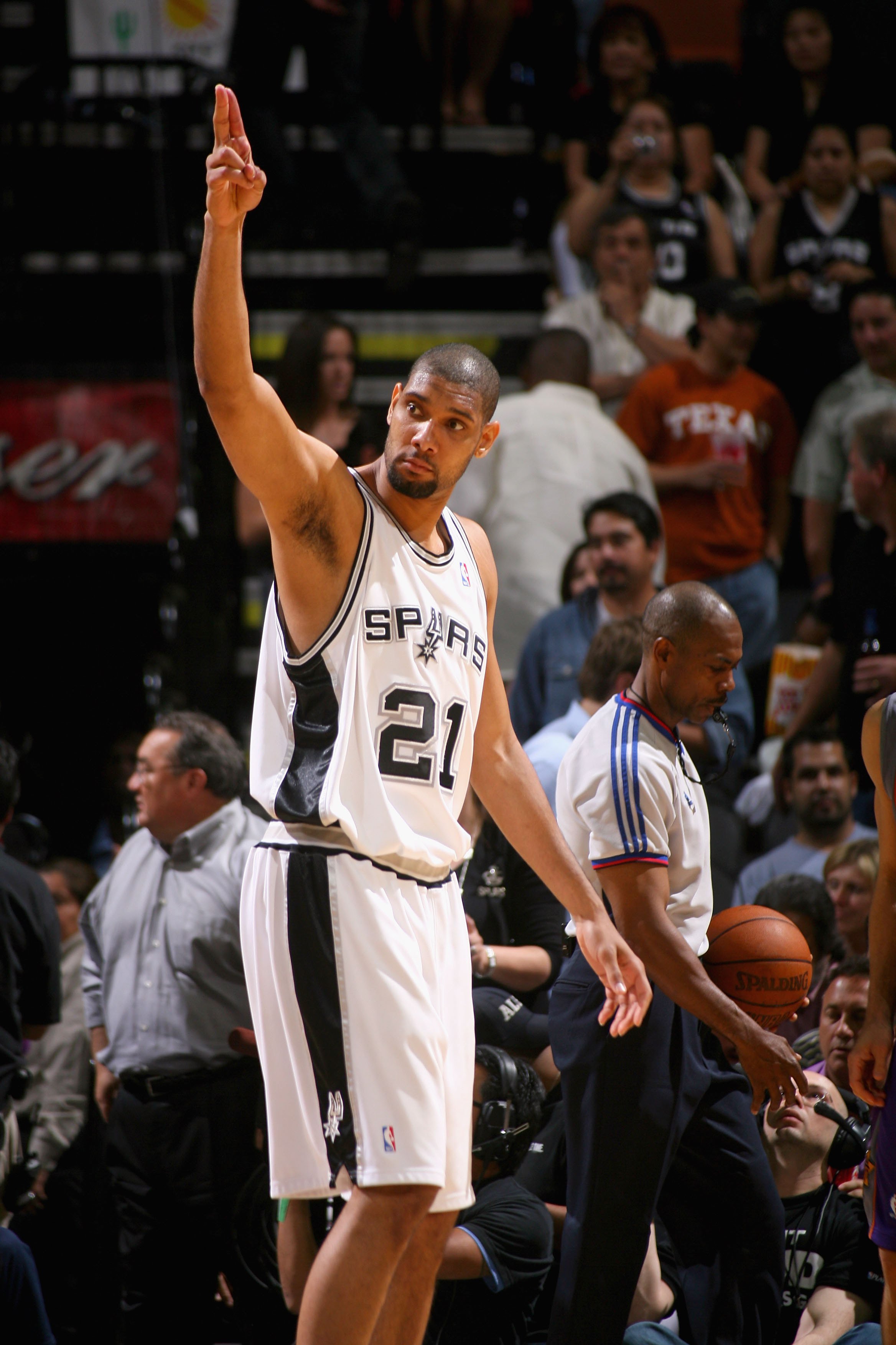 莫雷托：恩德里克租借加盟里昂基本敲定，只差最后细节和签约（莫雷托：恩德里克租借赴里昂已基本达成，仅剩最终细节与签约）