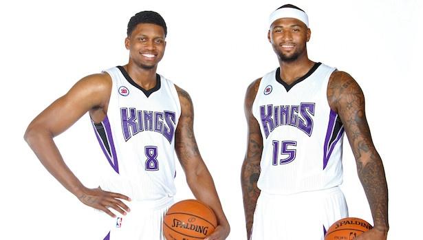 手感火热！拉文三节三分10中8爆砍37分5篮板（拉文火力全开：三节三分10投8中，砍下37分5篮板）