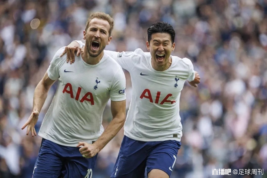 海港亚冠赛前Vlog：吉祥物伊戈已量产；林皇再度作客上海滩（亚冠赛前海港Vlog：伊戈吉祥物量产上线，林皇重返上海滩）